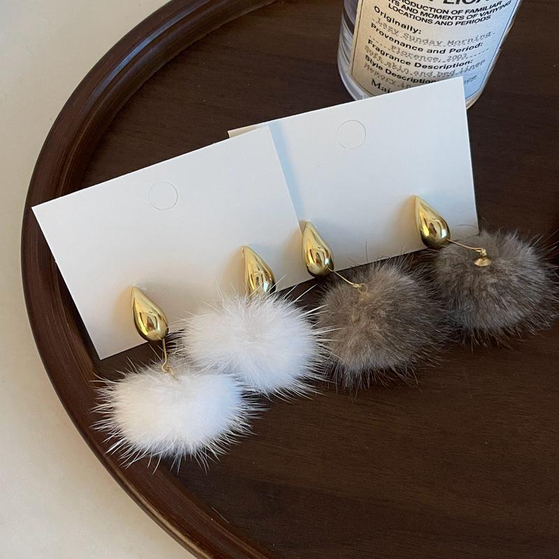 High-End Korean Fluffy Pompon Silver Stud Earrings - Autumn/Winter Niche Design