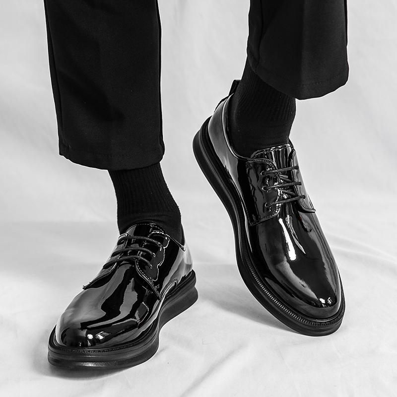 Men’s White Derbys Dress Formal Business Patent Leather Shoes Men Gentleman Style Tuxedo Wedding Blazers Saddle Shoes Contrast StitchingLarge Size