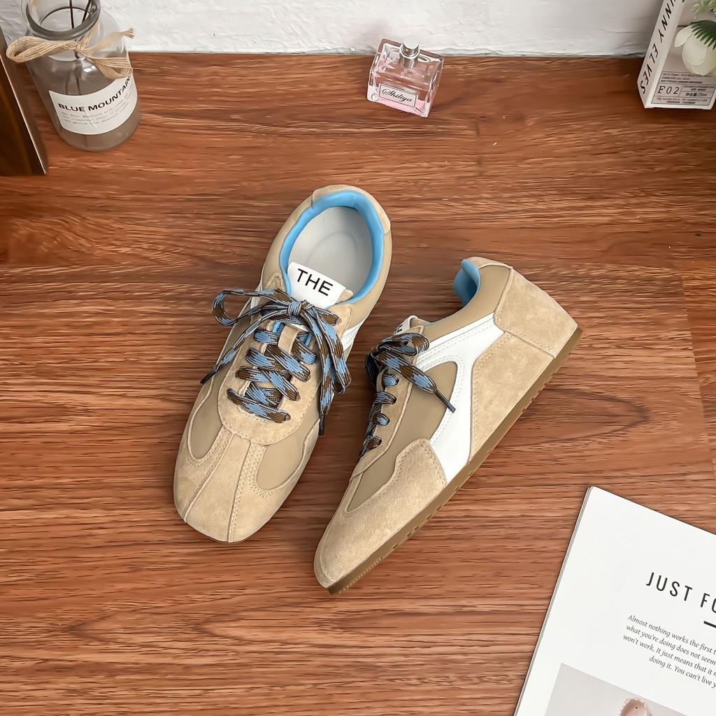 Grape mother retro German training shoes women's height increase within 2025 comfortable soft-soled dad shoes lace-up campus versatile sports shoes