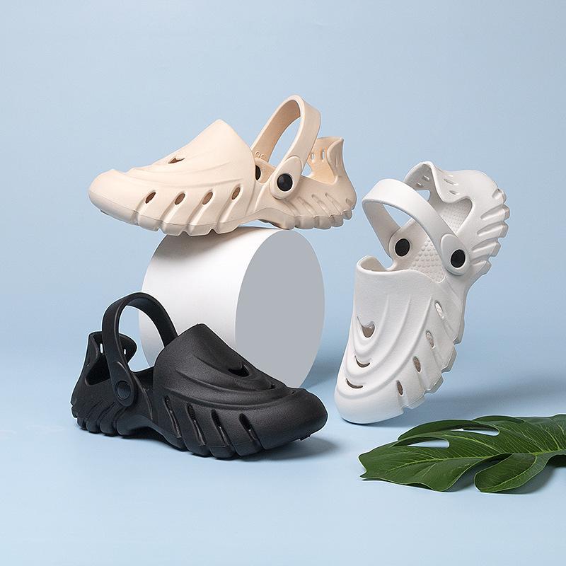 2023 Summer Breathable Closed-Toe Couple Sandals, Casual Hollow-Out Garden Beach Shoes