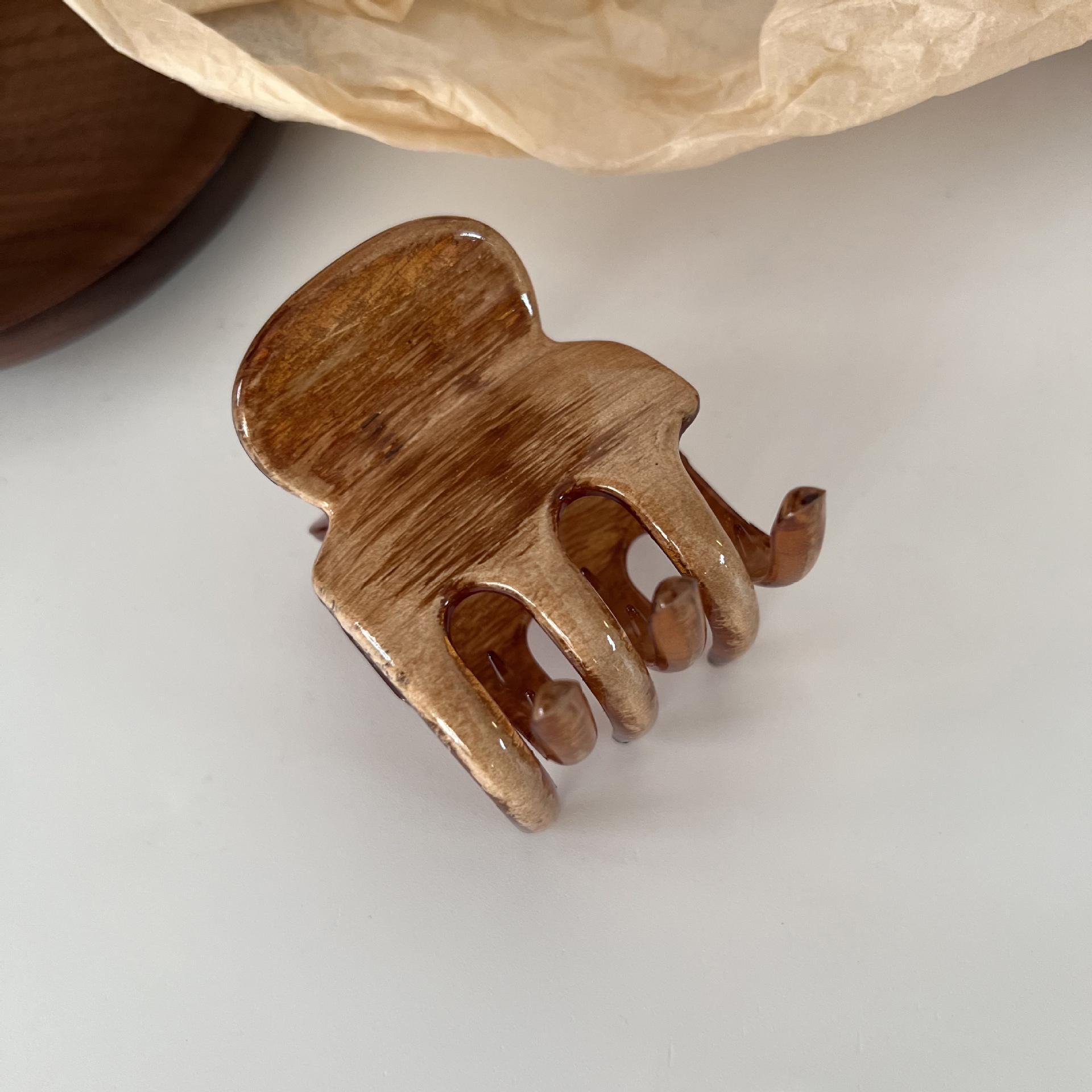 

Large French Temperament Solid Wood Color Hairpin - Advanced Oil Painting Feel Shark Clip for Elegant Updo