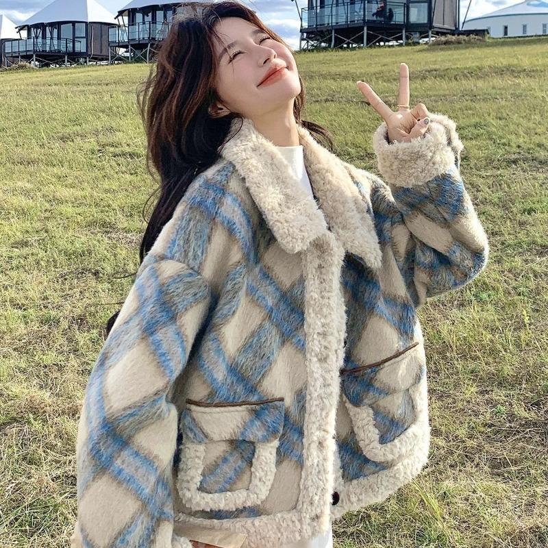 Woolen, Splicing Autumn and Winter Retro Plaid Design Woolen Coat Thickened Jacket Green and Thin