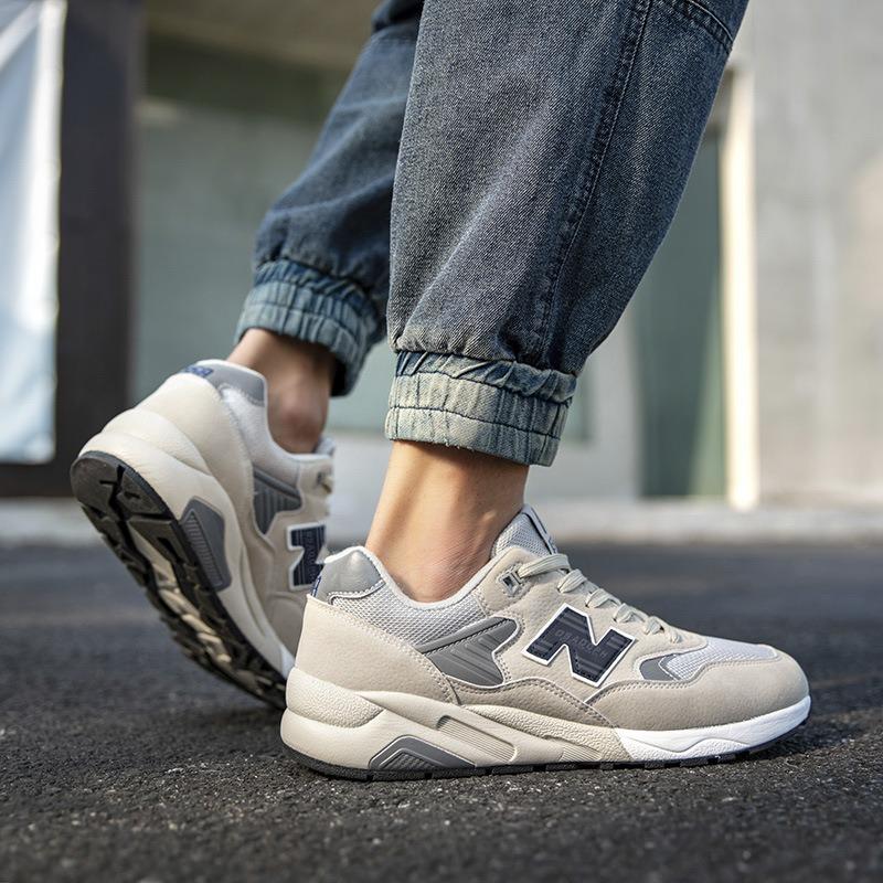 Sneakers Men's  Spring and Autumn Cool Running New Summer Breathable  Travel and Leisure Running Shoes Women