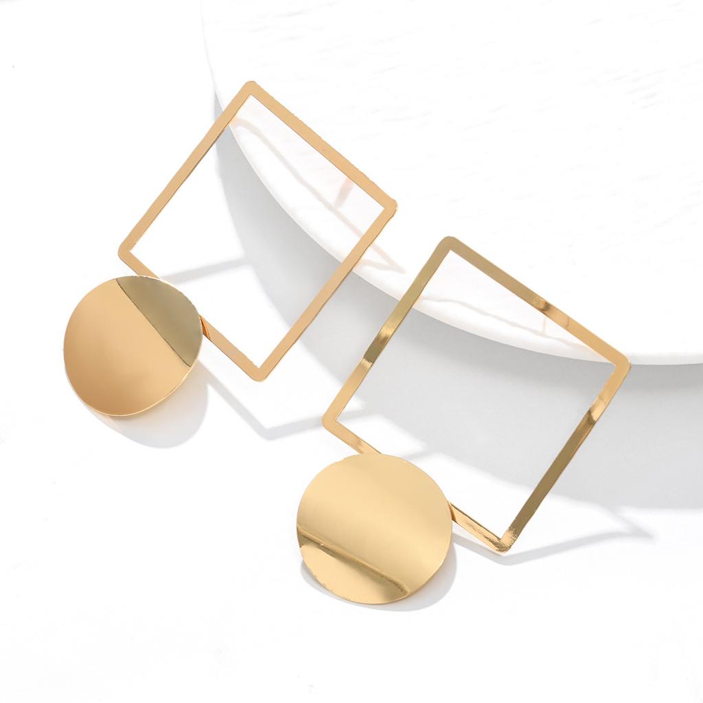 Trendy personality exaggerated geometric oval hollow square circle versatile earrings suitable for street photography