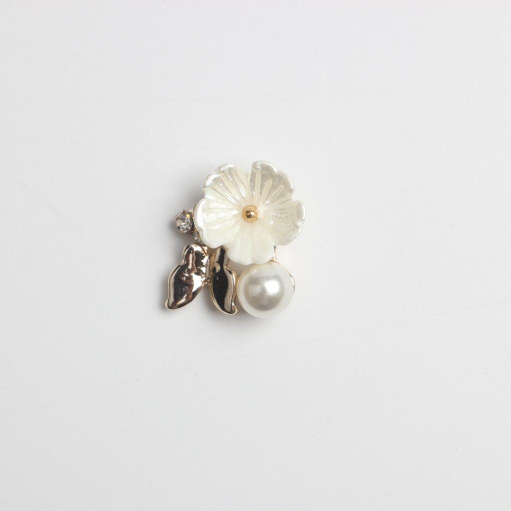10 Pieces Flatback Pearl Embellishments Flower Shapes Wedding Embellishment for Scrapbooking Craft Cardmaking Bouquet Handcraft