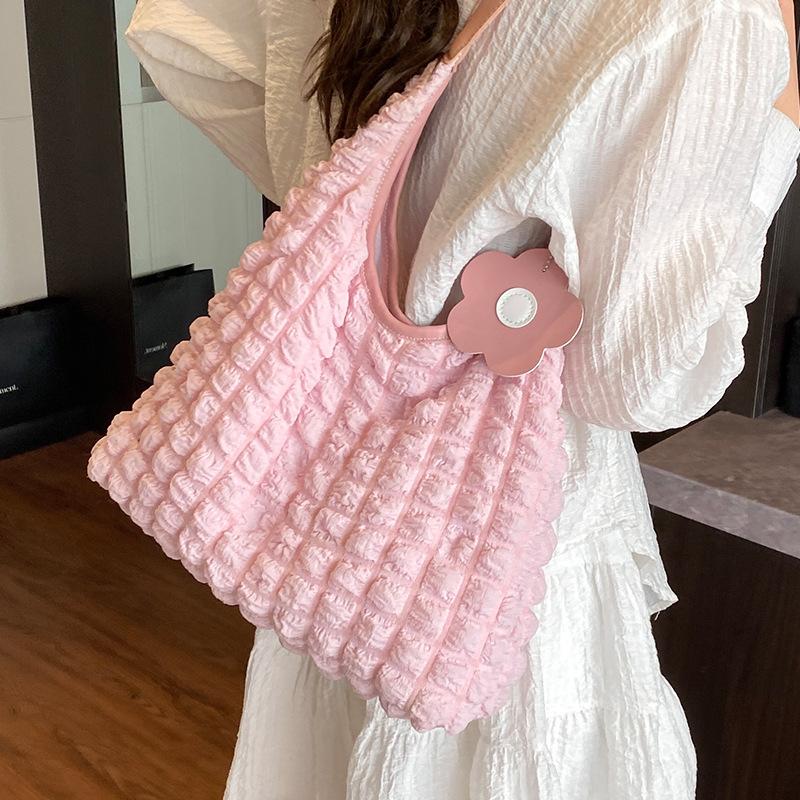 Korean Pleated Waffle Shoulder Bag New Style of Bubble Gauge Tote Bag Fashionable Large Capacity Shopping Bag
