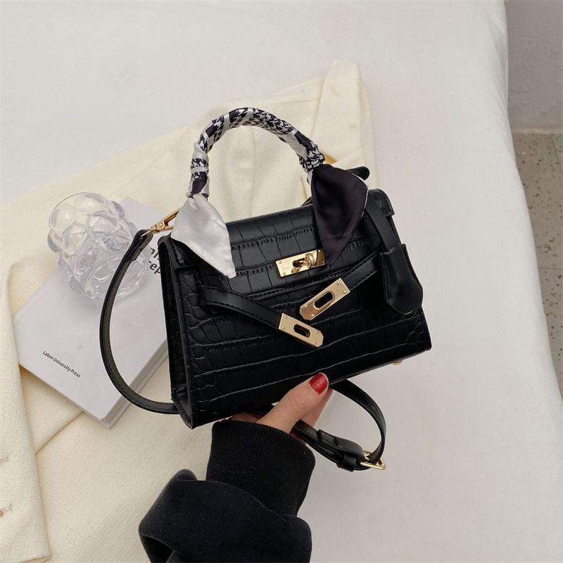 

Fashion Stone Pattern Fancy Satchel Women s Bag Black