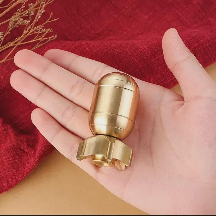 Messing Dekompression rotierenden Gyroskop Torpedo Bomb Griff – Tragbare Desktop Spinner