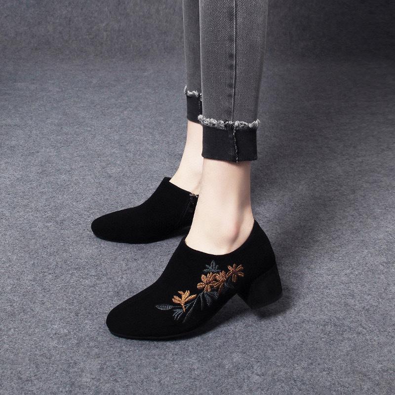 Women's Single Shoes Spring New Personalized Ethnic Style Retro Embroidered High Heels Sheepskin Deep Mouth Women's Shoes Fashion Shoes