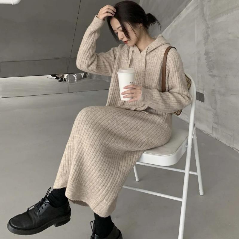 DAFIFY Women's Fashion Casual Fall Winter Solid Color Print Long Sleeve High Neck Sweaters
