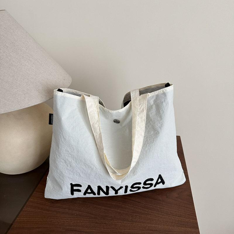 New casual trend print casual commuting large capacity portable shoulder underarm tote bag