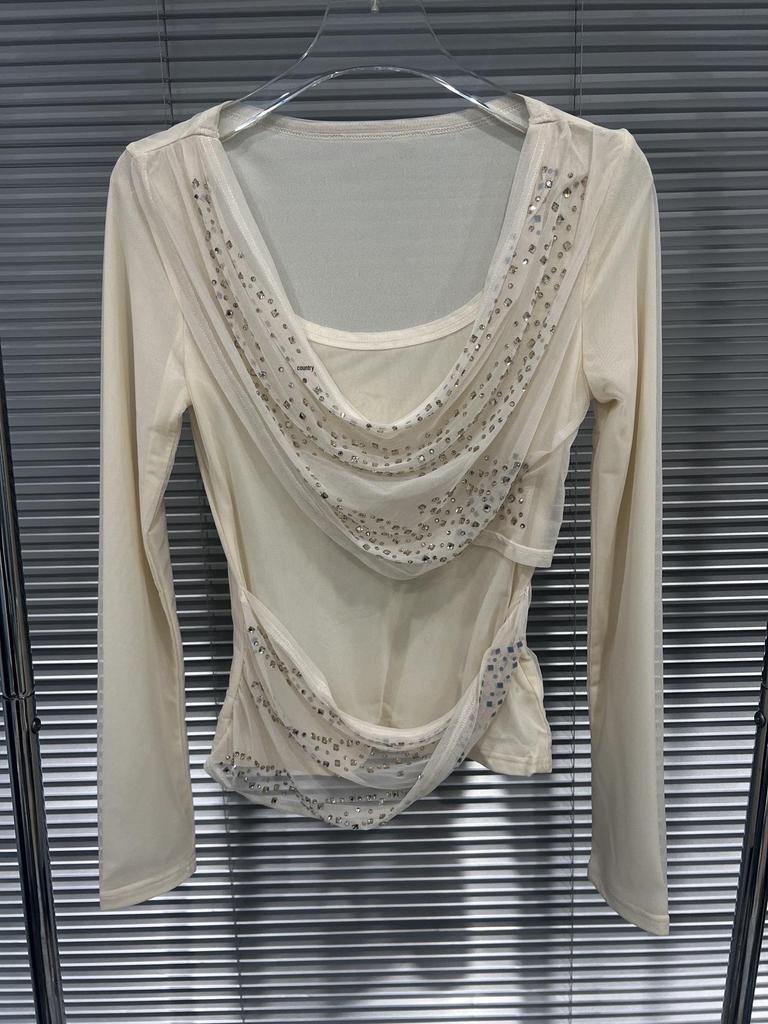 Camiseta de Manga Murciélago con Pedrería Otoño/Invierno 2025: Elegante Top Ajustado para Mujer