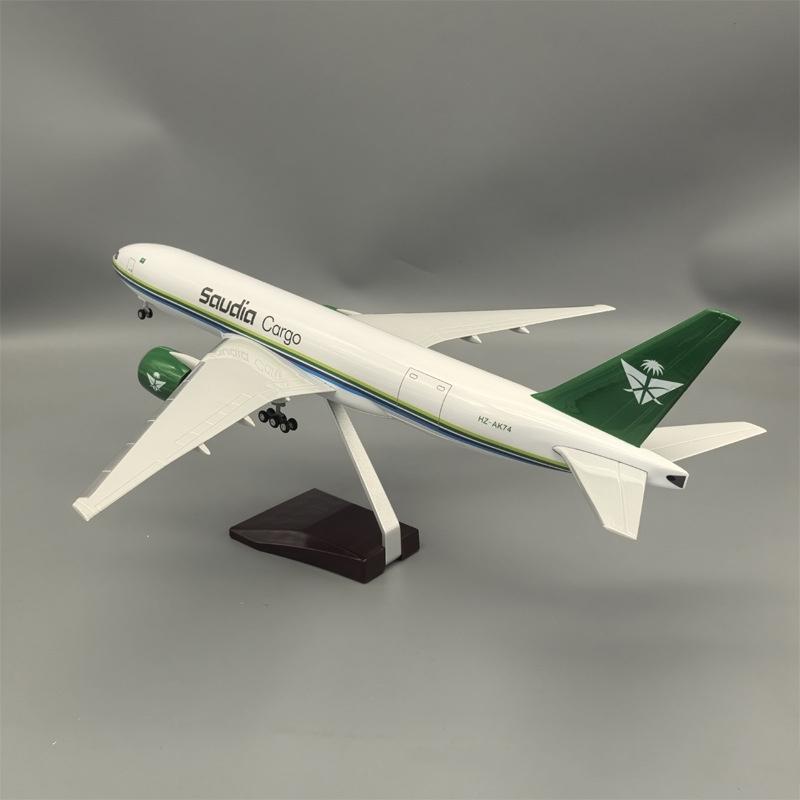 B777 Aircraft Model 47cm Airplane 777 Saudi Cargo Airways Airlines Model W Wheels Plane Collection Display Decoration Airplane