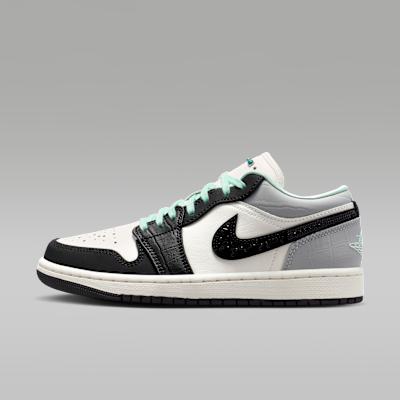 Women's Sneakers Nike Jordan Air Jordan 1 Vintage Basketball Shoes Women's Low Top Canvas White/Black Sail