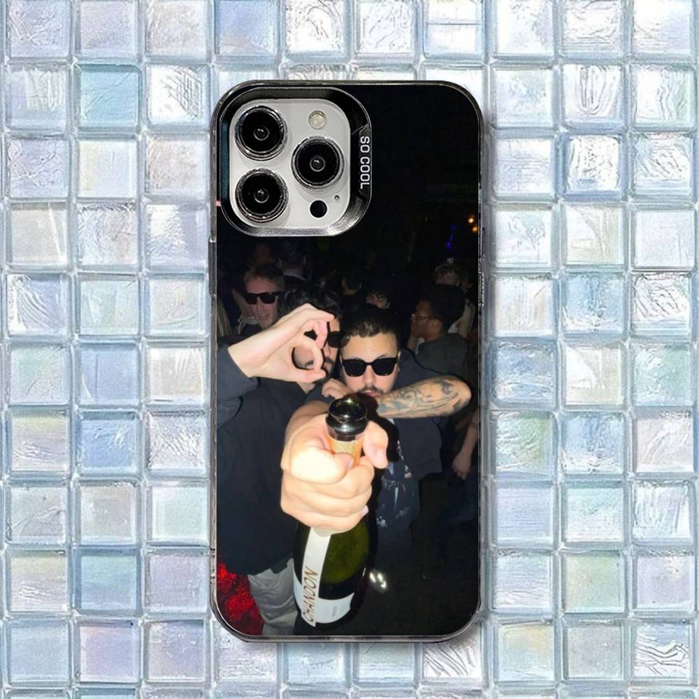 Cruz Cafune Me Muevo Con Dios Phone Case For iPhone 16,15,14,13,12,11,8,7,Pro,Max,Plus,Mini,XS,SE Shockproof Matte Cover