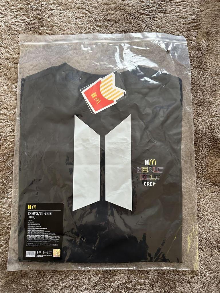 [USED] BTS McDonald's Crew S/S T-Shirt