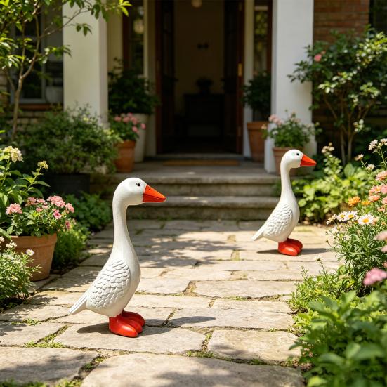 Yousheng 6 Inch Mini Desktop Goose Statue, White Lifelike Goose Sculpture, Decorative Resin Goose Figurine for Office, Living Room, Bookshelf, Coffee