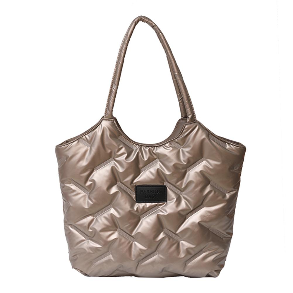 Стеганая сумка-тоут для женщин однотонная пуховая сумка универсальная стеганая сумка на плечо под мышкой большой вместимости для работы для покупок для путешествий 2025 шампанского 2200₽