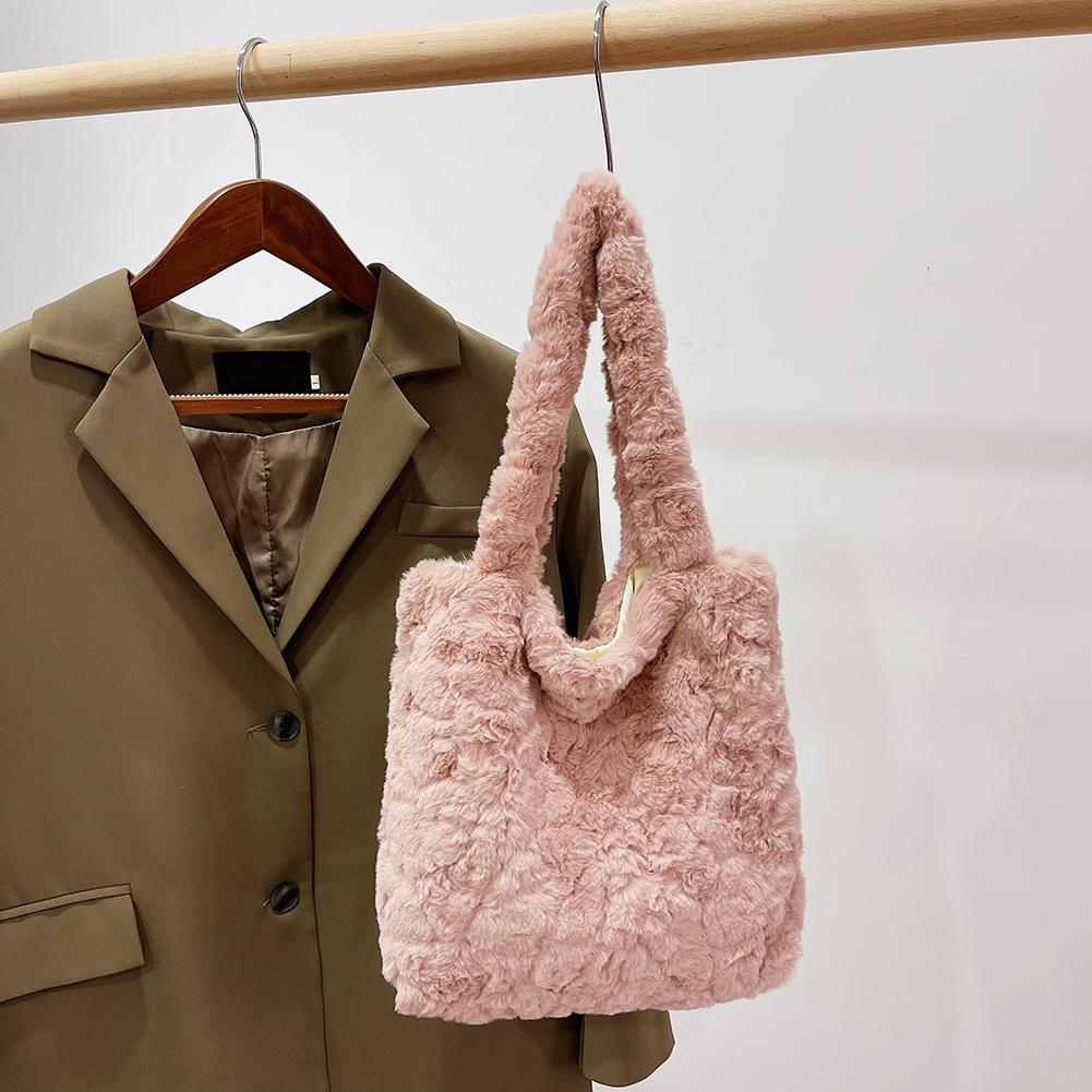 Women Clutch Handbag Retro Autumn Winter Shoulder Tote Fluffy Soft Plush Portable Travel Purse for Ladies Girl Gift