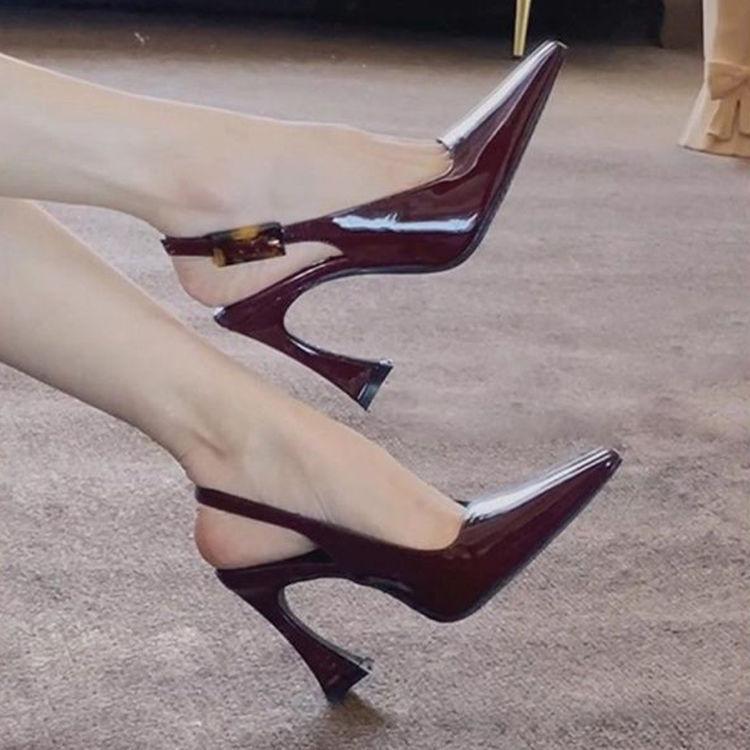 Shallow Buckle Burgundy High Heels for Women, Sexy Thin Heels, Imperial Sister Is Not Tired, and the Strap Sandals Are New In Spring 2025.