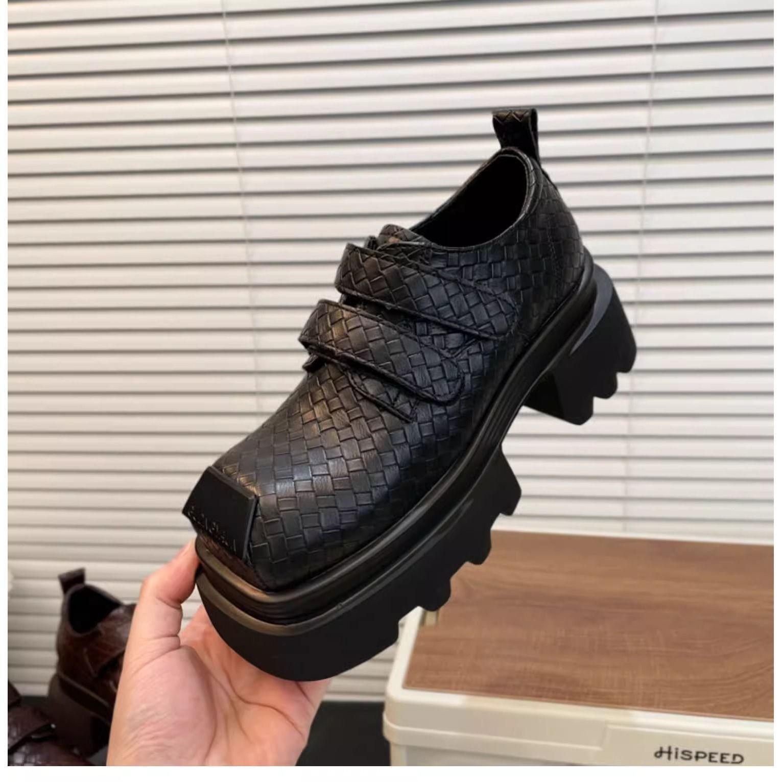 

European Station 2025 spring and summer new square head small leather shoes woven platform versatile loafers lace-up height-increasing women s shoes 40