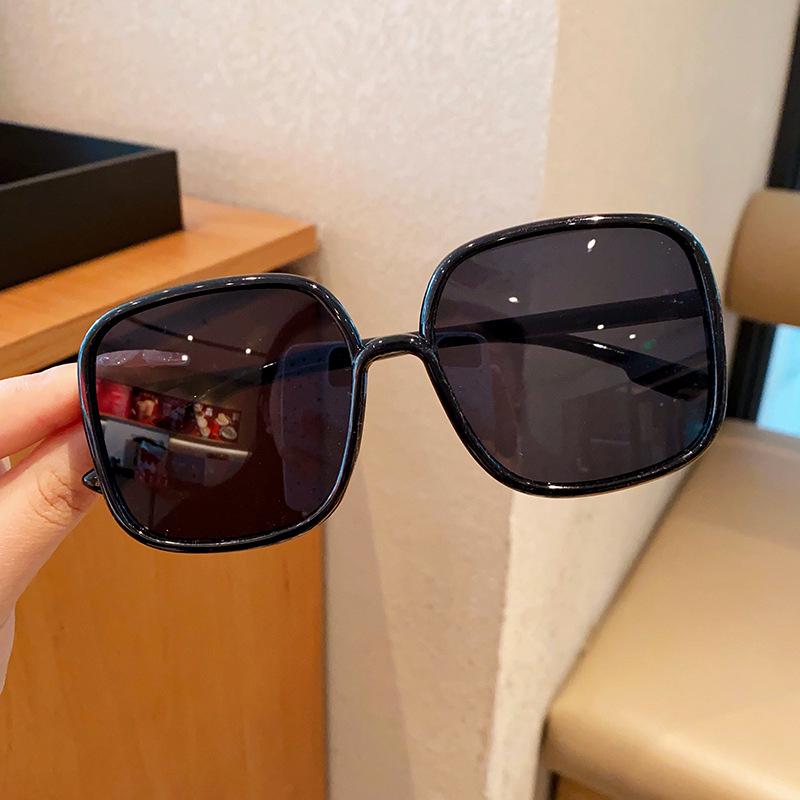 Trendy Polarized Aviator Sunglasses for Boys & Girls - UV Protection