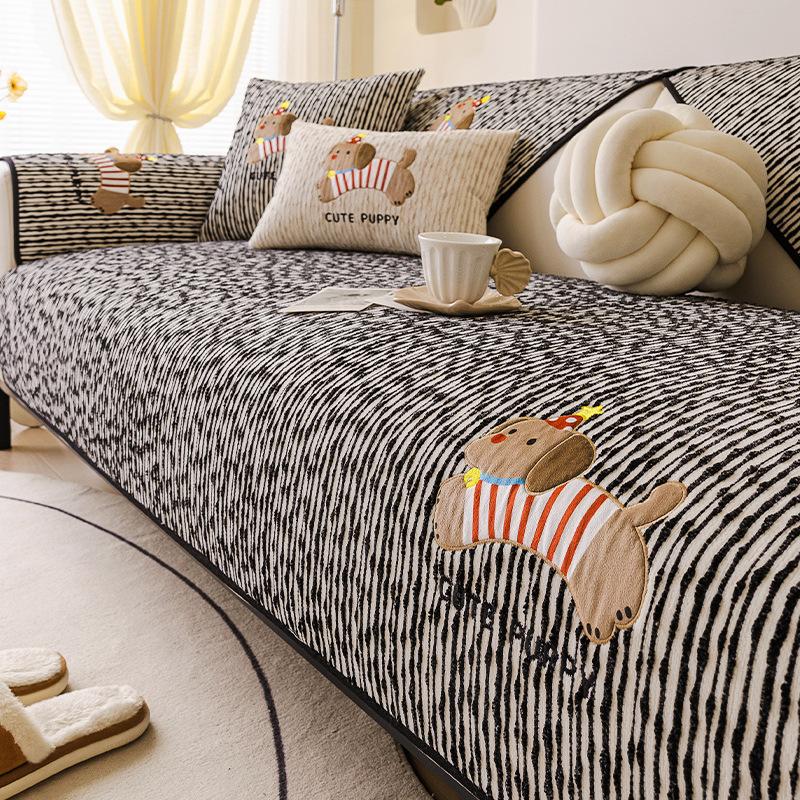 

Chenier Cartoon Sofa Cushion, Universal Seat Cushion For All Seasons, Fixed Non-Slip Sofa Cover Cover New Cover 70*70cm