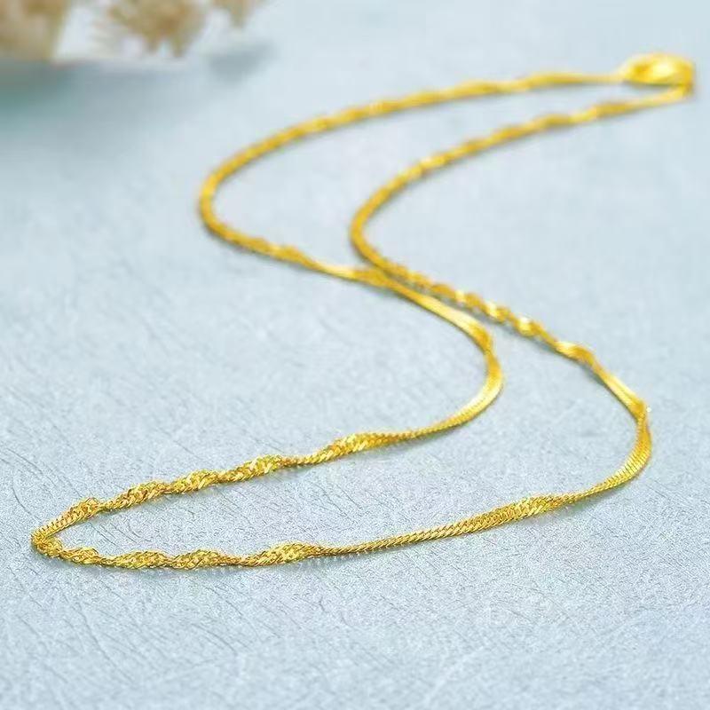 Elegant Gold Water Wave Rope Chain Necklace - Versatile Clavicle Design