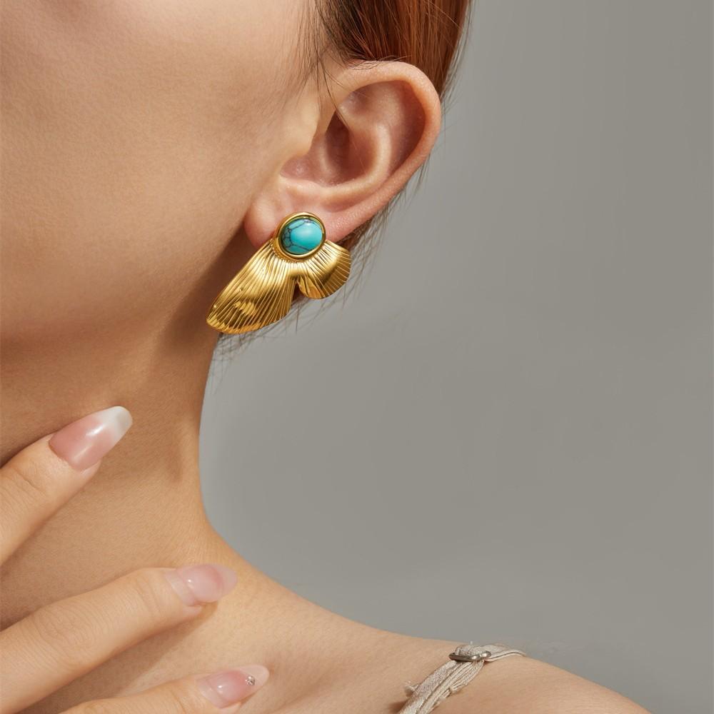 French Retro Exaggerated Stud Earrings Niche Design Sense Earrings High Sense Personality Fashion Earrings Do Not Fade