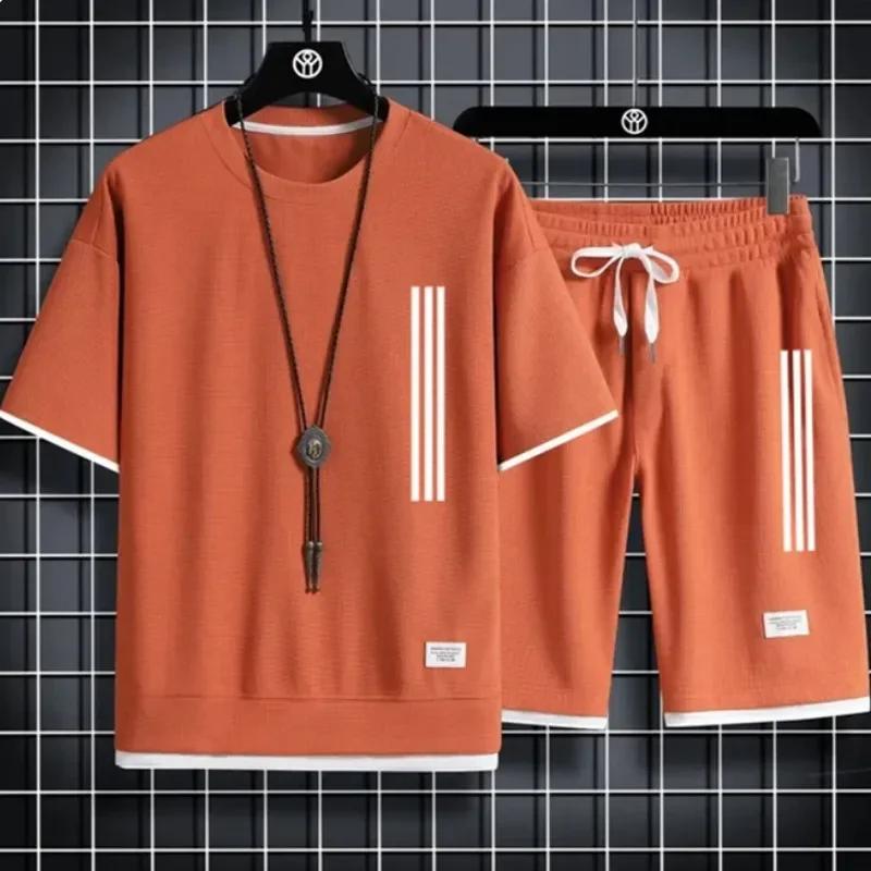 

Новые мужские спортивные костюмы из 2 предметов, комплекты с футболкой с коротким рукавом и спортивными штанами с принтом, студенческая повседневная летняя спортивная одежда 6XL