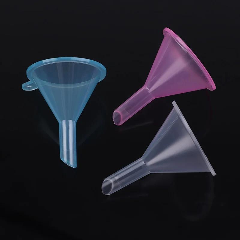 20pcs/lot Small Plastic for Perfume Diffuser Bottle Mini Liquid Oil Funnels Lab Tools