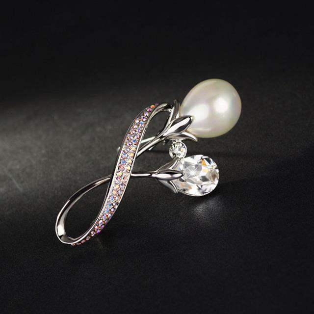 

Стиль дворца, темперамент, дизайн, чувство, горный хрусталь, брошь, личность, модная атмосфера, ювелирные изделия, костюм, платье, булавка, женский белый