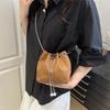 Summer New Popular Aesthetic Casual Simple Fashion Chain Commuter Shoulder Crossbody Bucket Bag Lightweight Bag