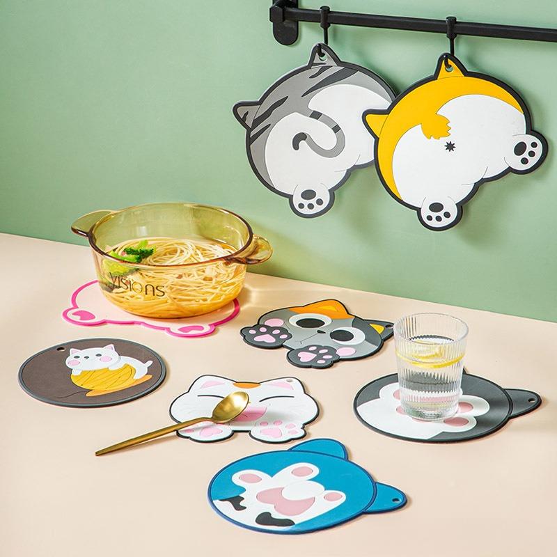 Heat Insulation Pad, Table Mat, PVC Cup Mat, Silicone Heat-resistant Pot Mat, Cartoon Cute Soft Rubber Children's Mat, Can Be Hung