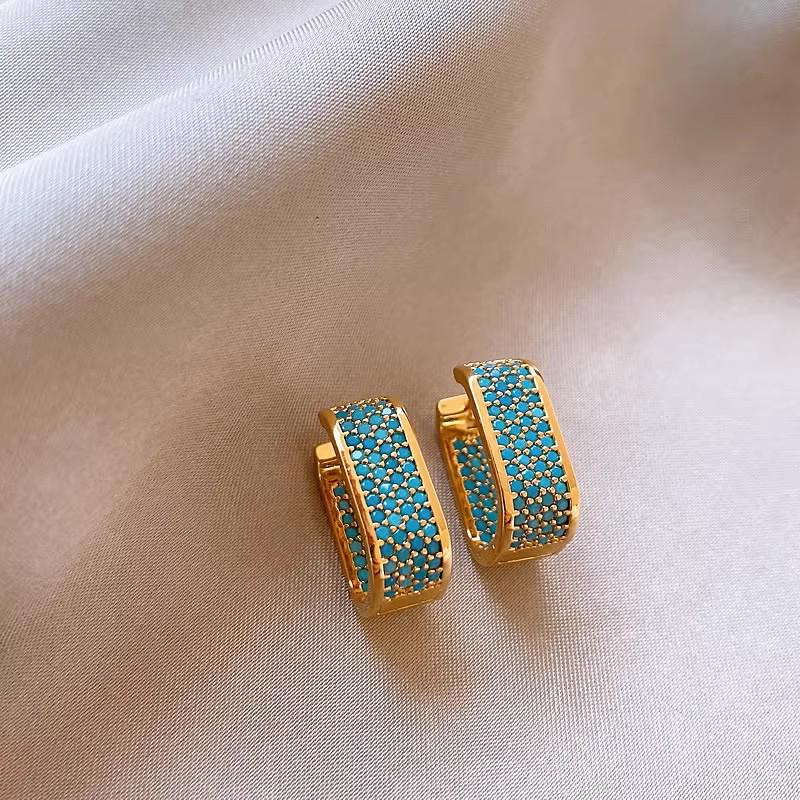 Raffinati Orecchini a Bottone Quadrifoglio Turchese e Cristallo - Elegante Design Geometrico di Alta Gamma per Donna