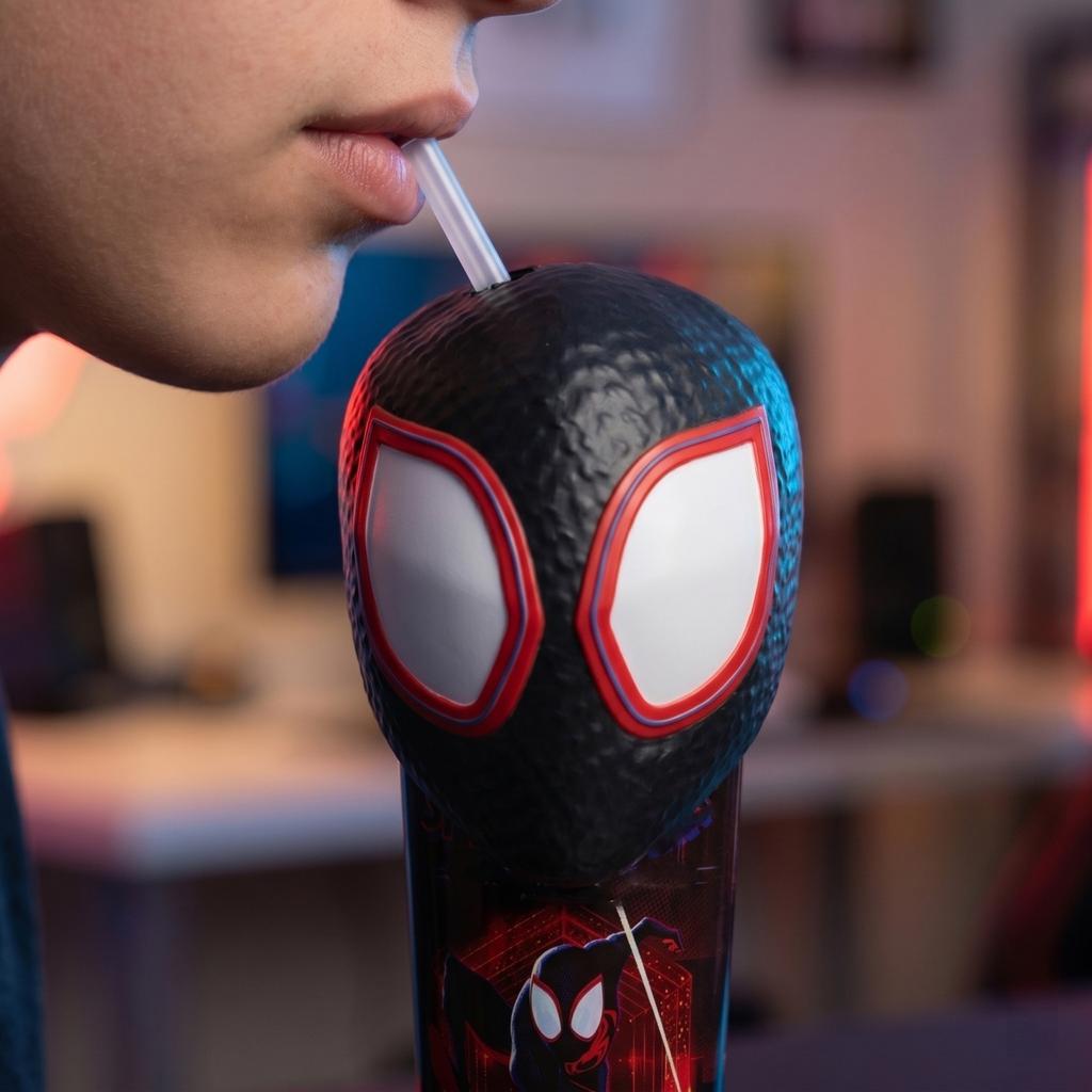 Spider Head Shaped Tumbler with Straw Durable Plastic Material Reusable Drinkware Suitable for Various Beverages and Everyday Use