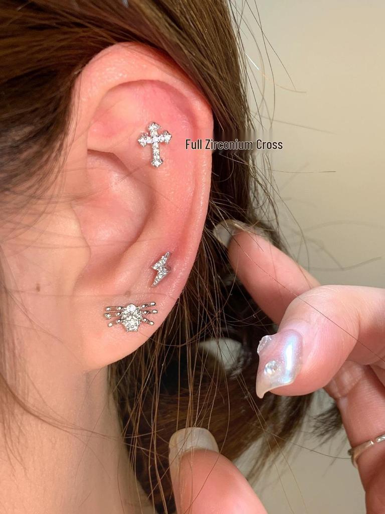 Thai Spicy Snake-Shaped Titanium Steel Ear Cuff – Anti-Allergic & Stylish Design for Women