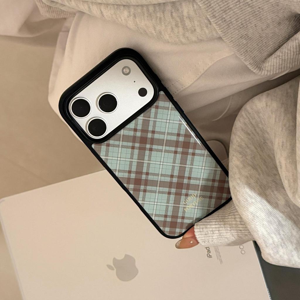 Creative Checkered Phone Case for iPhone 16, iPhone 17, and iPhone 17 Pro Max