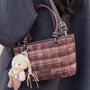 Winter New Fashionable High-value Plaid Commuter Shoulder Bag Casual Bag Simple Messenger Bag