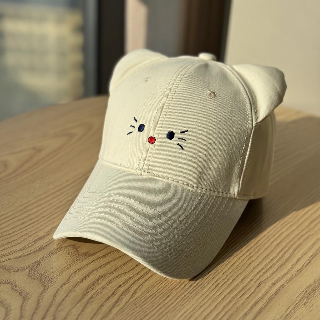 Cute cartoon kitten hard-brim baseball cap for women, sweet girl style, versatile, wide brim, makes the face look smaller, cartoon hat