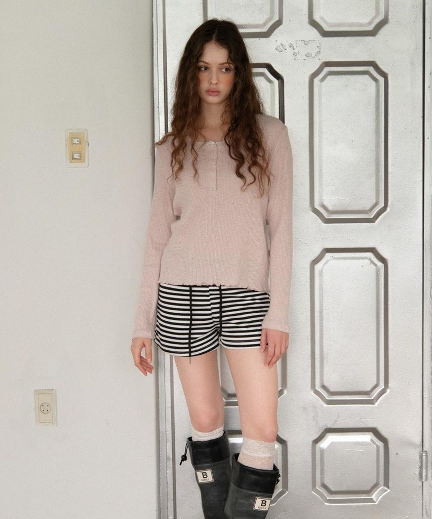 Aepeuteosseommeo Lace Button Sleeve Tee (Pink)