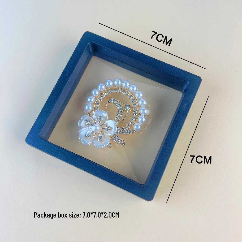 Retro Květinová Perlová a Diamantová Slitinová Brož