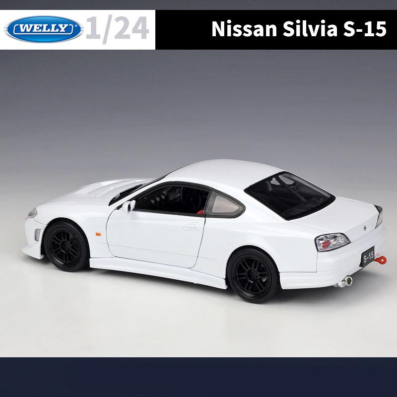 Welly 1/24 Nissan Silvia S15 Alloy Sports Car Model Diecast Metal Racing Vehicles Car Model Simulation Collection Kids Toys Gift
