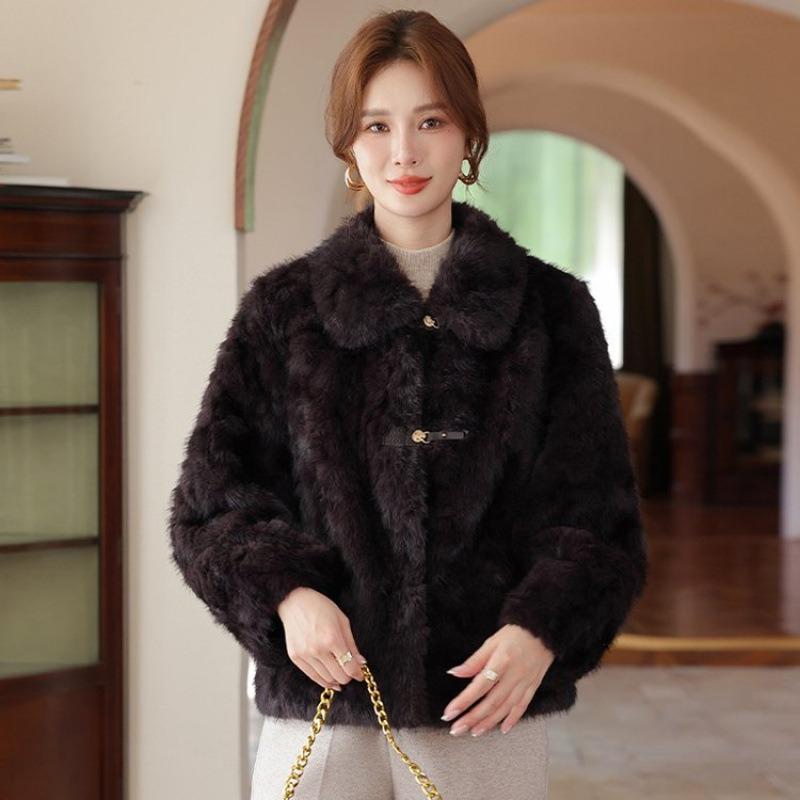 Today's New Mother Autumn and Winter Gold Mink Wear Fur In One of the Elderly Women's Woolen Coat