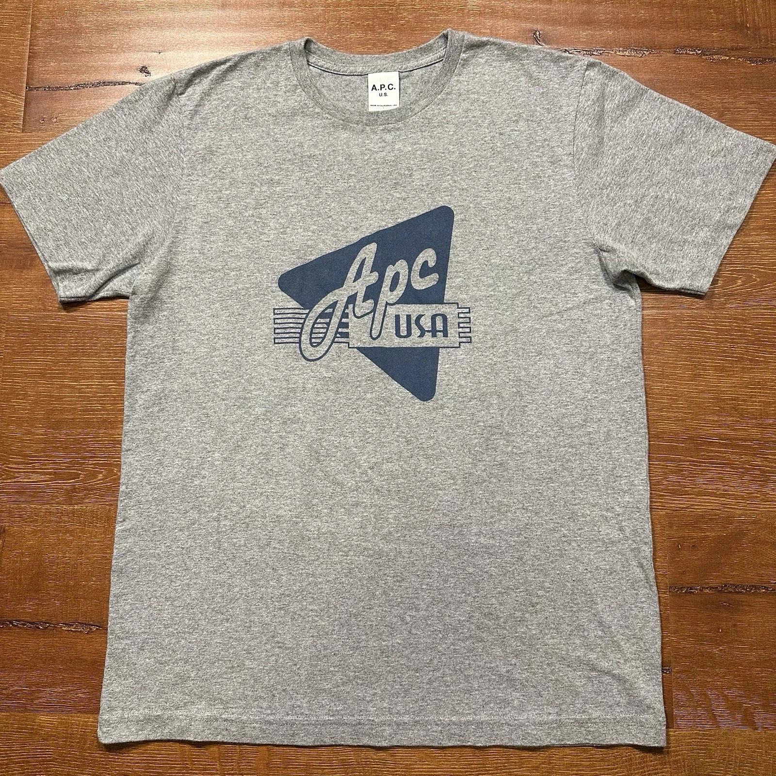 

A.P.C. T Shirt Mens M Gray Short Sleeve Crew Neck Graphic Print USA Retro City S