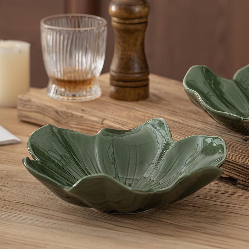 European Retro Ceramic Creative Lotus Leaf Plate Household Vegetable Plate Living Room Fruit Plate Candy Plate Homestay Restaurant Tableware Plate