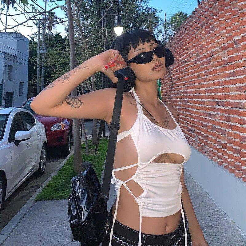 Top corto sexy de verano Y2K con espalda descubierta para mujer, con agujeros, blanco, sin mangas, estilo vendaje, estilo halter, ropa de calle, camisola de los años 90