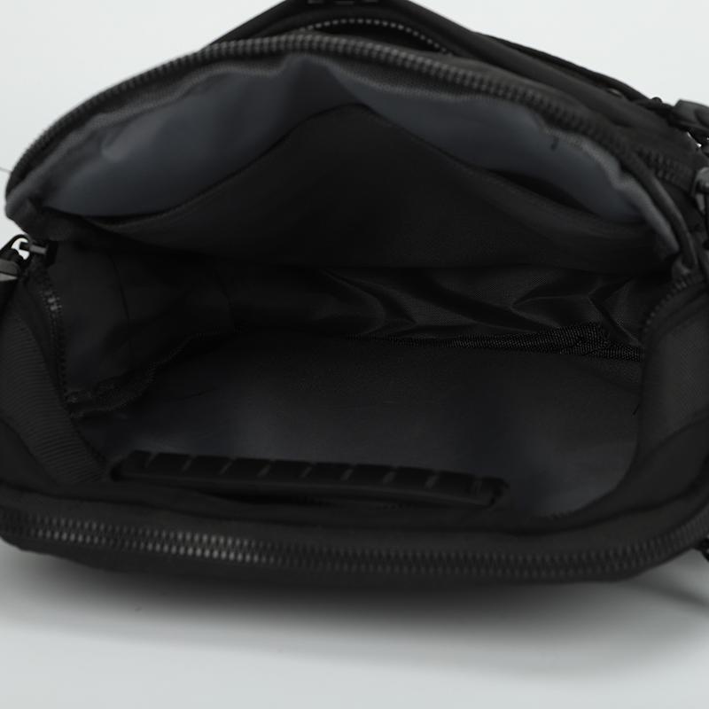 Multi-Functional Men's Shoulder Bag Large Capacity Wear-Resistant Handbag Water-Repellent Commuter Crossbody Bag
