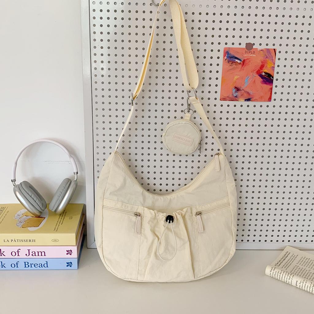 Personality trend casual fashion texture large capacity bag 2025 summer new women's personality shoulder messenger bag