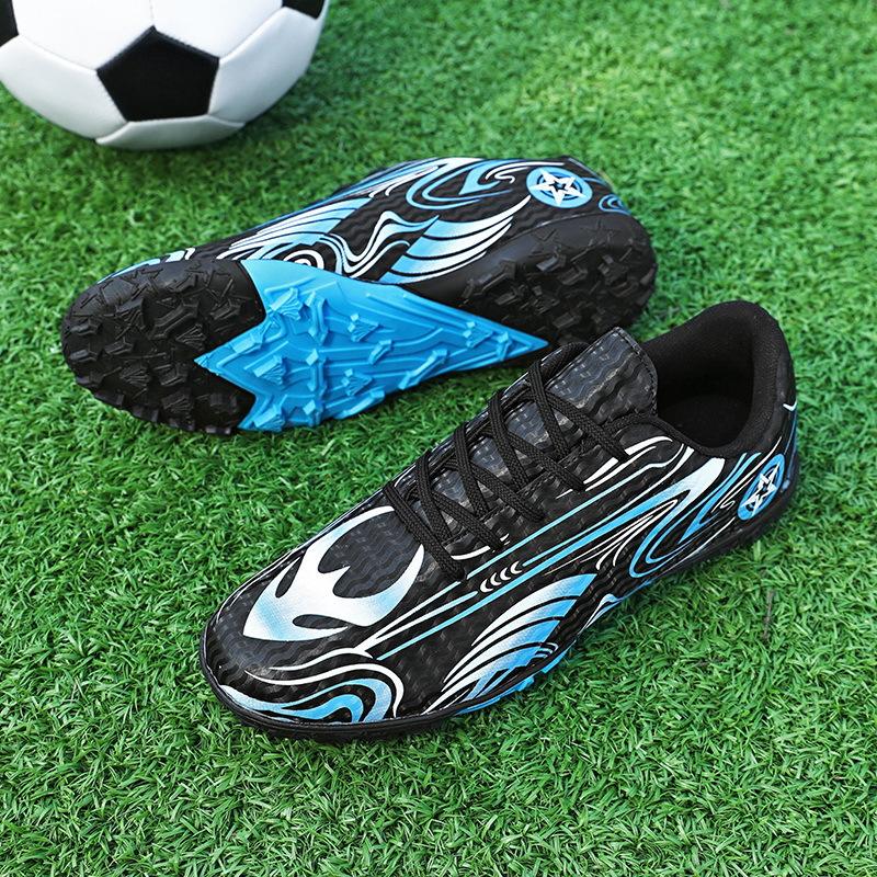 New non-slip broken nails children's football shoes men's professional sports training shoes low-top youth sports shoes